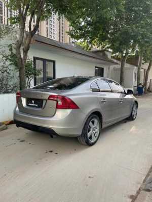 沃尔沃s60t52013款